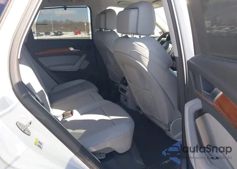 2022 Audi Q5 Prestige 55 Tfsi E S Line Quattro S Tronic z USA, uszkodzony, nr VIN WA1F2AFY3N2087793